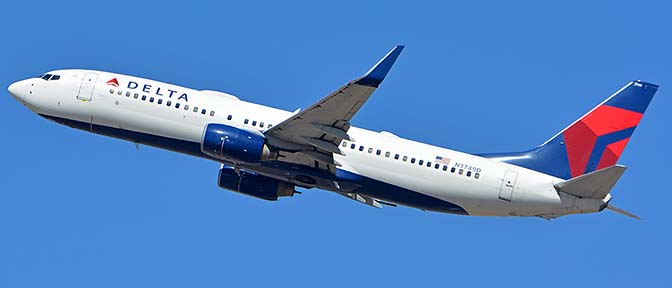 Delta Boeing 737-832 N3749D, Phoenix Sky Harbor, October 7, 2017